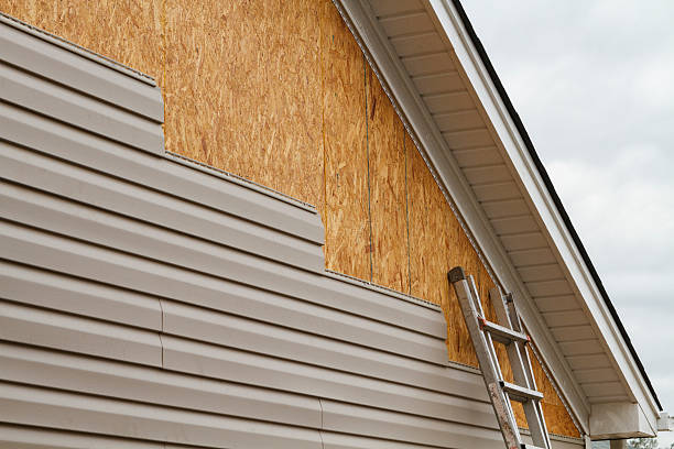 24/7 Emergency Siding Replacement experts in Kingston, IL